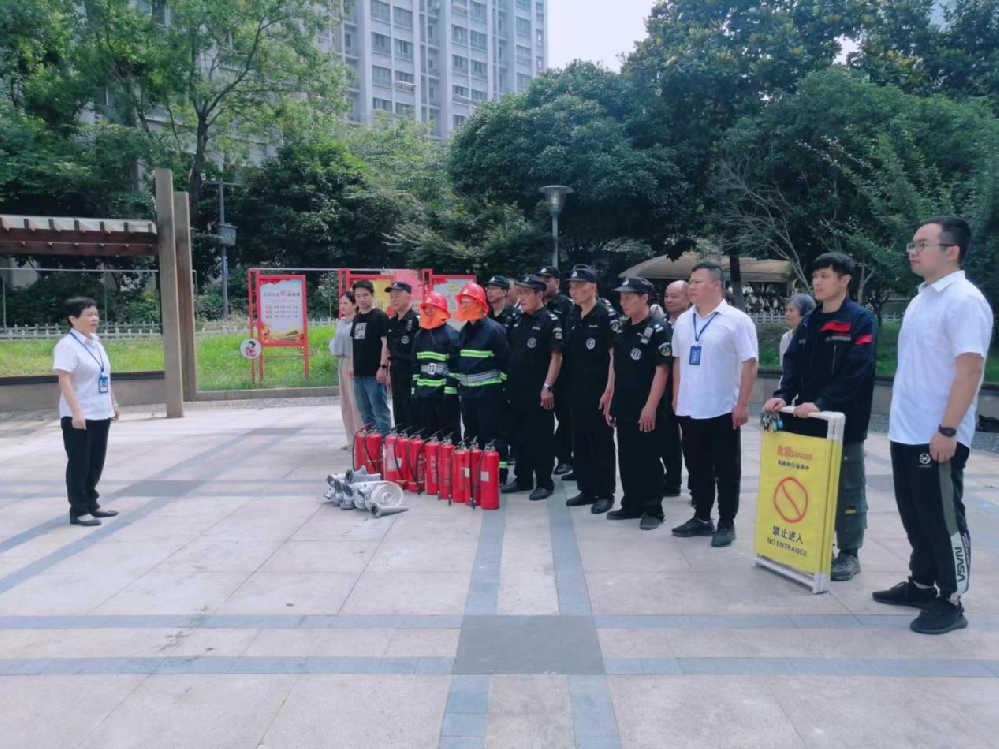 安全生产月系列活动：应急演练筑防线（一）